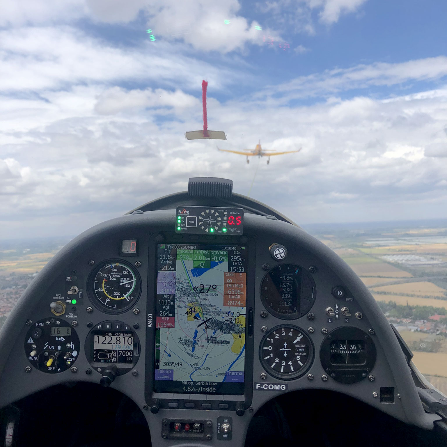 L'intérieur de la cabine de pilotage du planeur