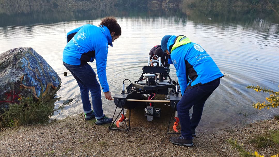 le robot va servir d’outil pédagogique pour la formation des élèves-ingénieurs hydrographes et roboticiens. 