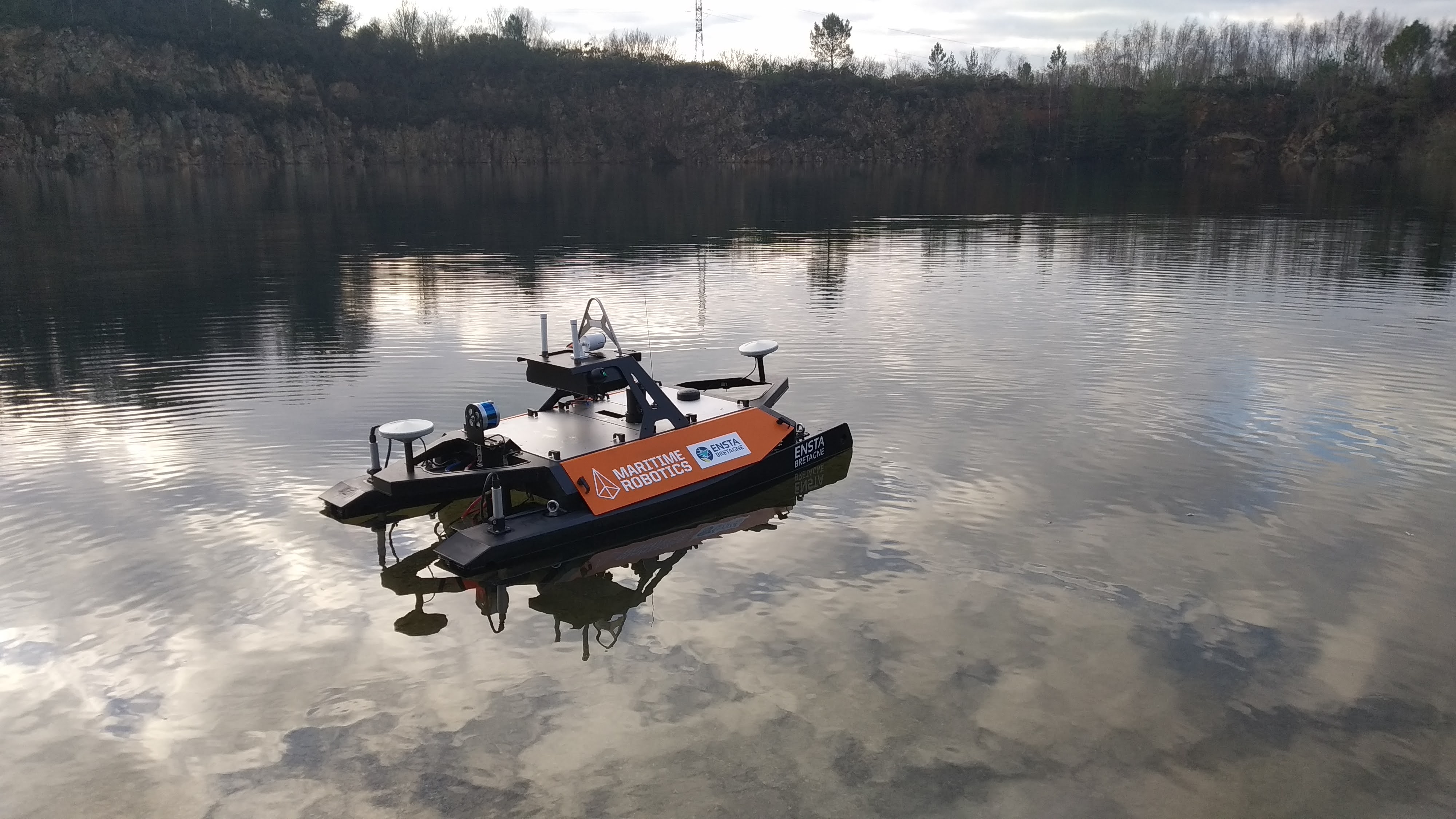 Le drone USV Otter a été testé sur le lac de Guerlédan