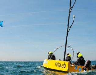 ENSTA Bretagne : projet de recherche Beyond The Sea® de traction des navires par kite, essais en mer