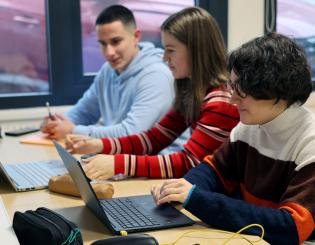 Travail de préparation des Cordées de la réussite entre étudiants 