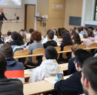 ENSTA Bretagne : amphi de rentrée pour les élèves-ingénieurs de 1ère année