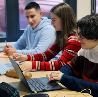 Travail de préparation des Cordées de la réussite entre étudiants 