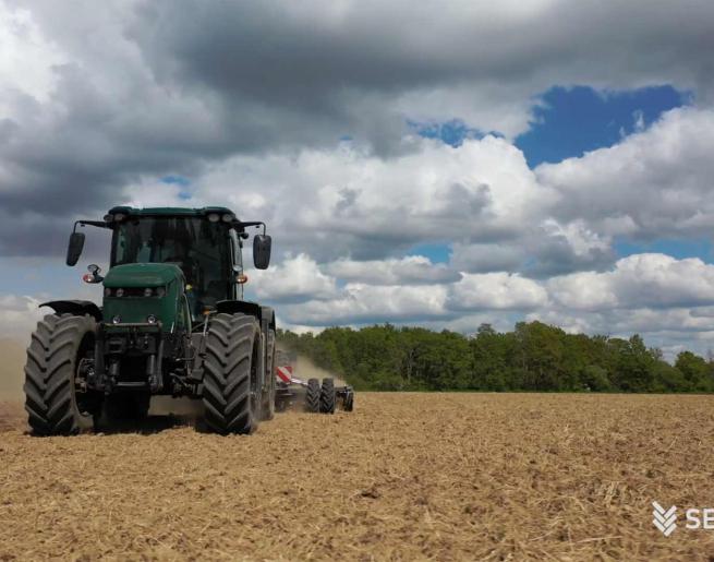 Démonstrateur du Tracteur électrique Seederal en situation